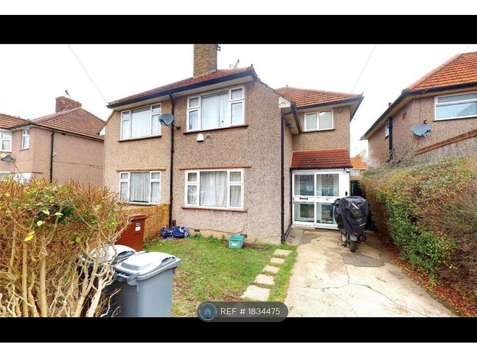 4 Bed Semi Detached House To Rent In Granville Avenue Hounslow Tw3 £