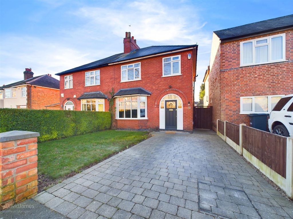 3 bed semidetached house for sale in Duncroft Avenue, Gedling