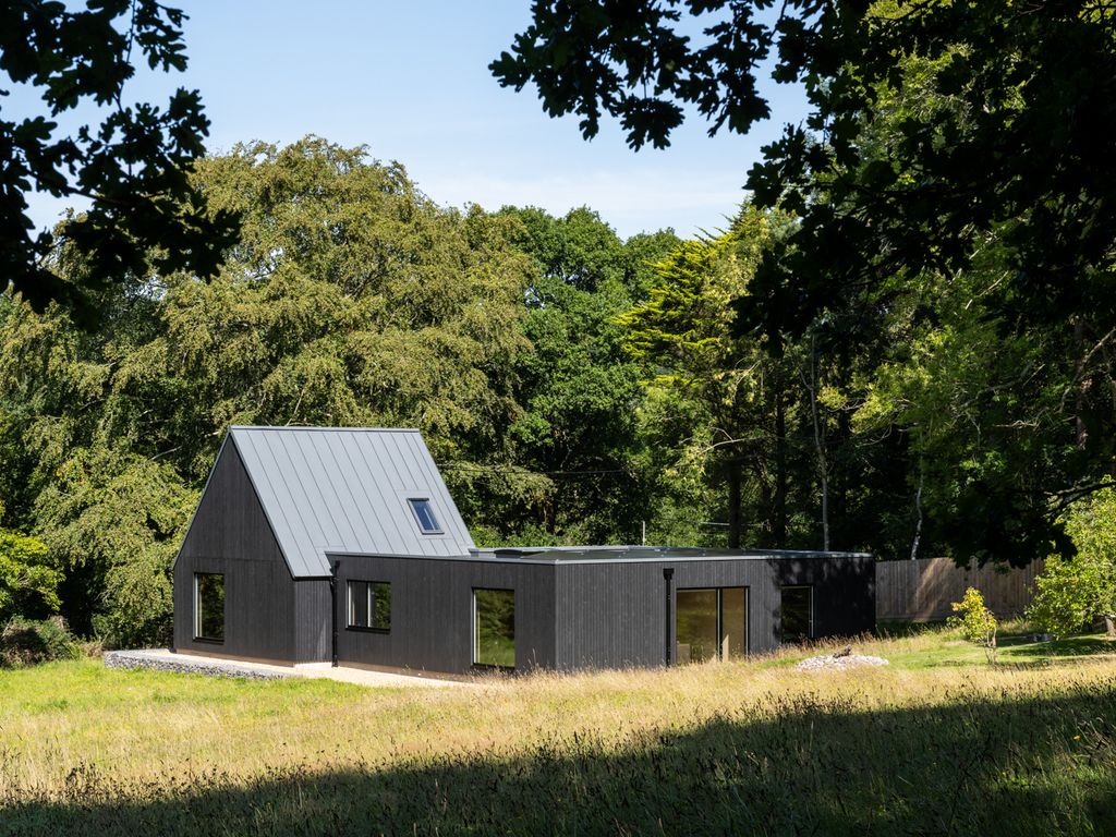 5 bed detached house for sale in Furze Hill, New Forest, Hampshire SP6