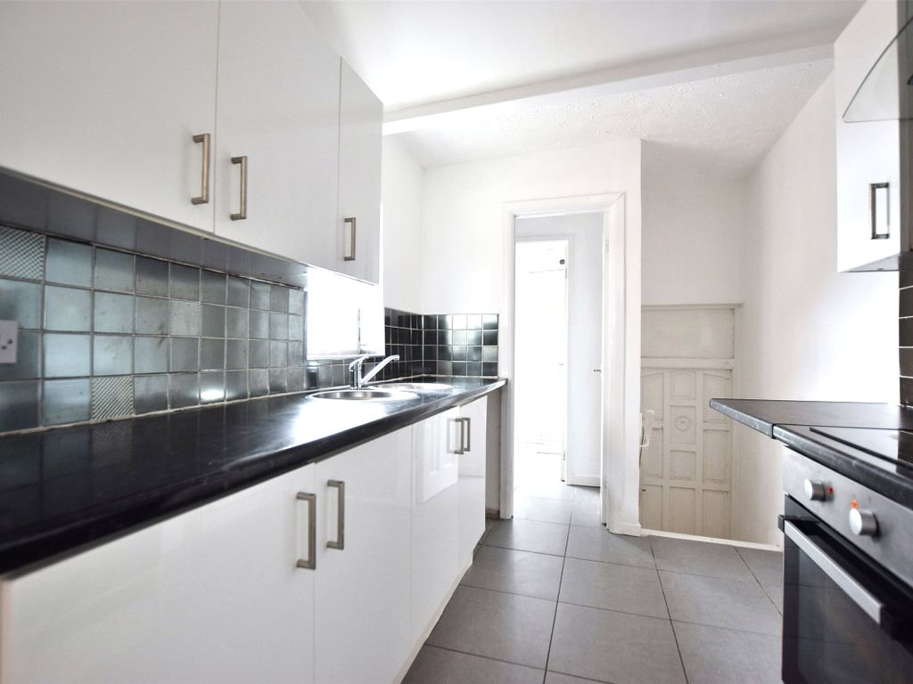 2 bed flat for sale in Moore Street, Gateshead, Tyne & Wear NE8 Zoopla