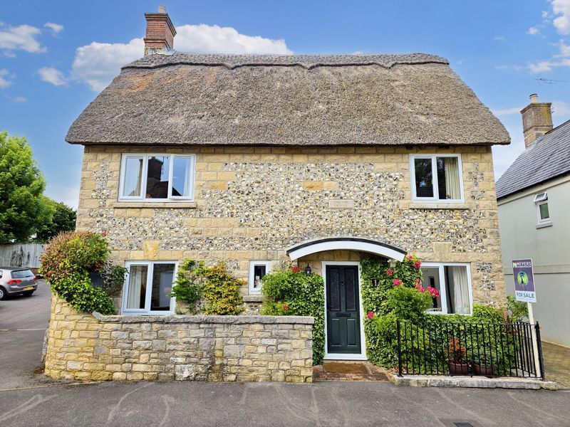 4 bed detached house for sale in Meadow Bottom, Stratton, Dorchester