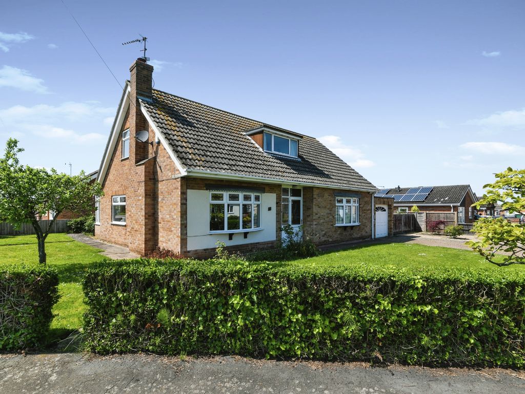 4 bed detached house for sale in High Hatters Close, Downham Market