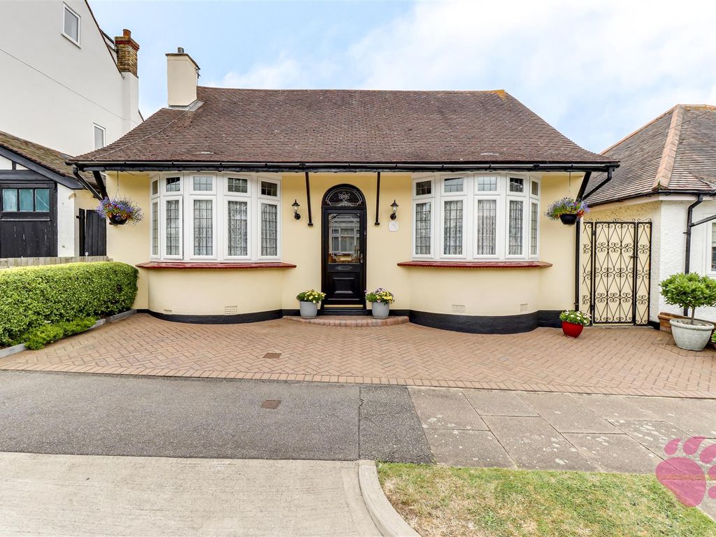 3 bed detached bungalow for sale in Sandown Avenue, WestcliffOnSea