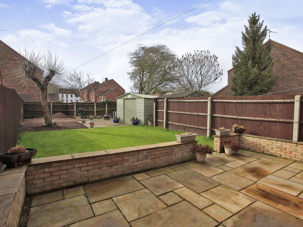 3 bed terraced house for sale in Pilton Close, Peterborough PE4 Zoopla