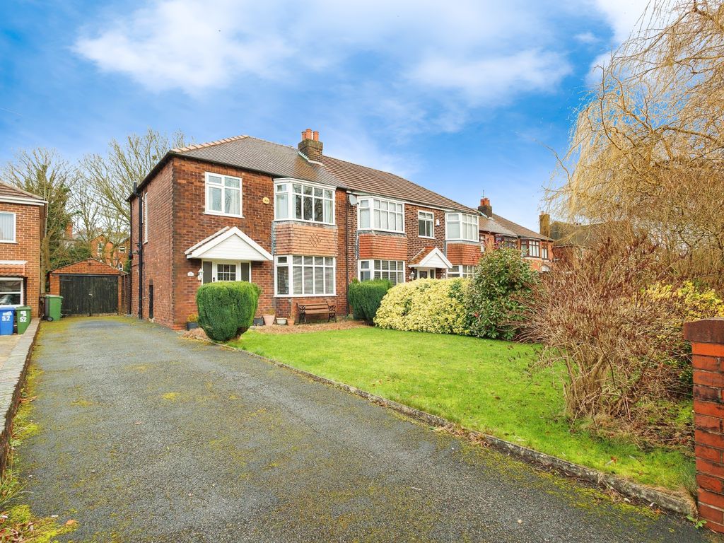 3 bed semidetached house for sale in Clarendon Road, Manchester