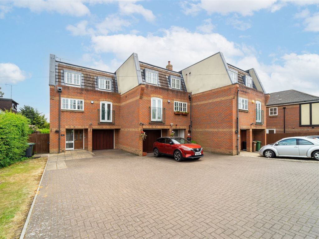 4 bed end terrace house for sale in Theobald Street, Borehamwood WD6, £