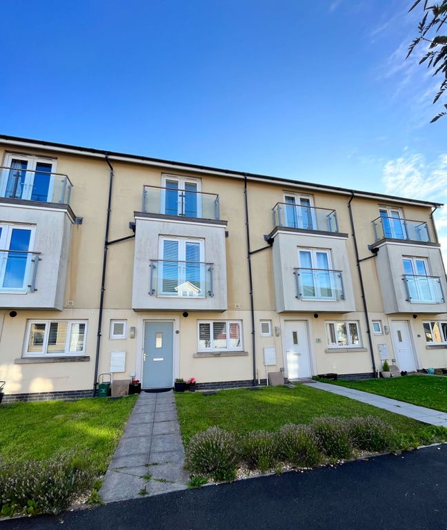 4 bed town house for sale in Bwlchygwynt, Llanelli SA15, £275,000 Zoopla
