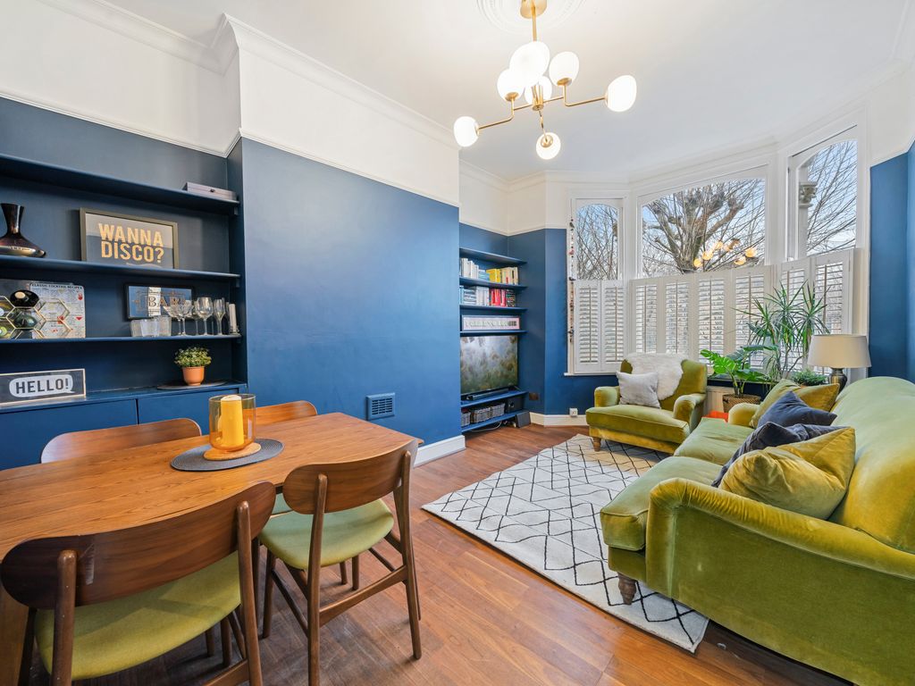 2 bed flat for sale in Hanley Road, London N4, £490,000 Zoopla