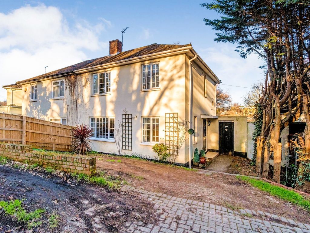 3 bed semidetached house for sale in Romsey Road, Shirley, Southampton