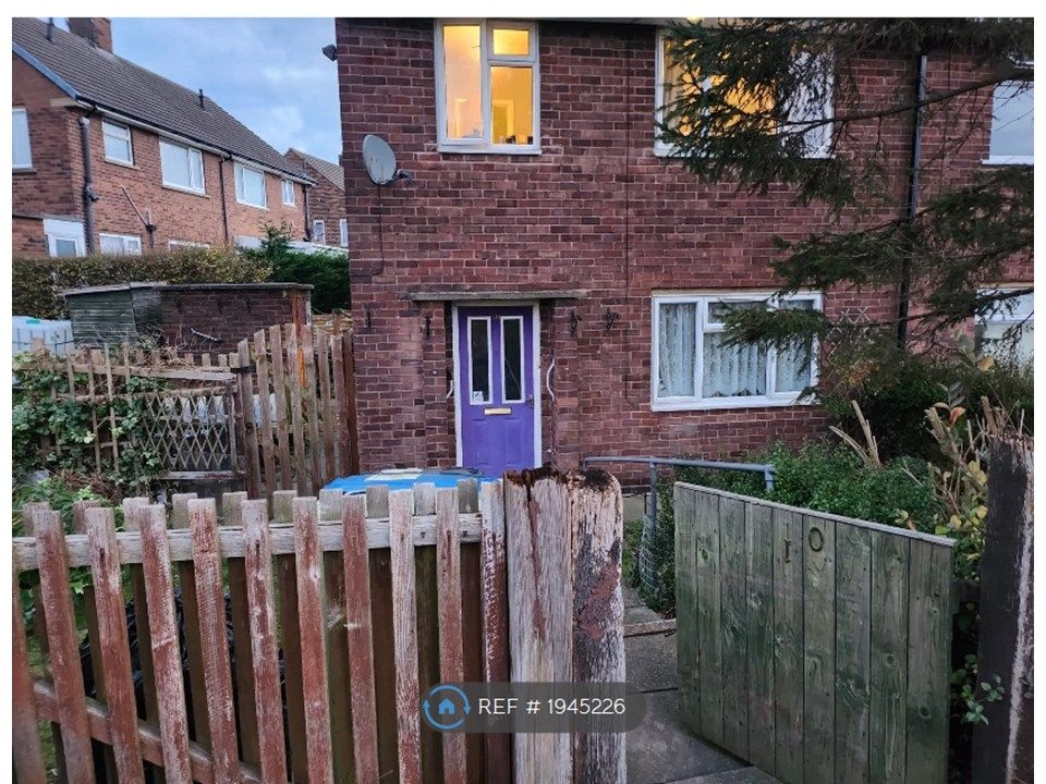 3 bed semidetached house to rent in Ladybower Lane, Staveley