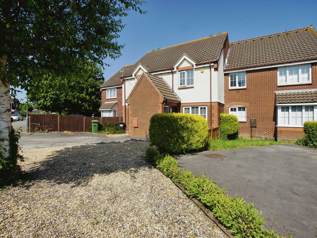 2 bed terraced house for sale in Foxfield Avenue, Bradley Stoke