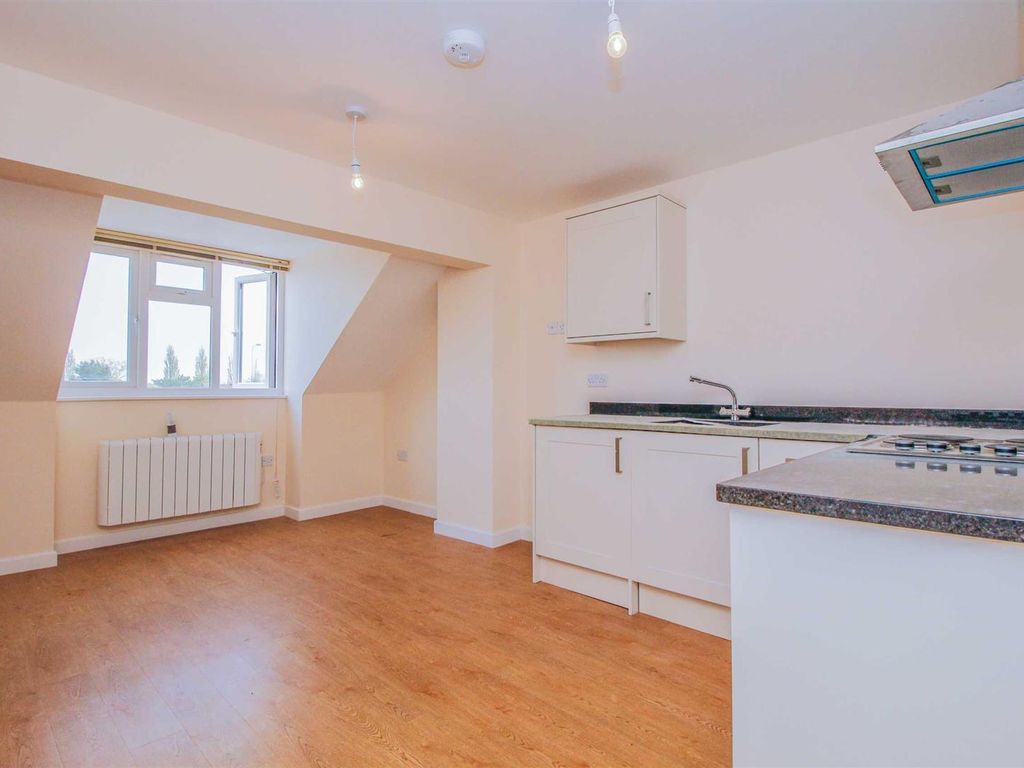 1 bed flat to rent in The Parade, Kidlington OX5 Zoopla