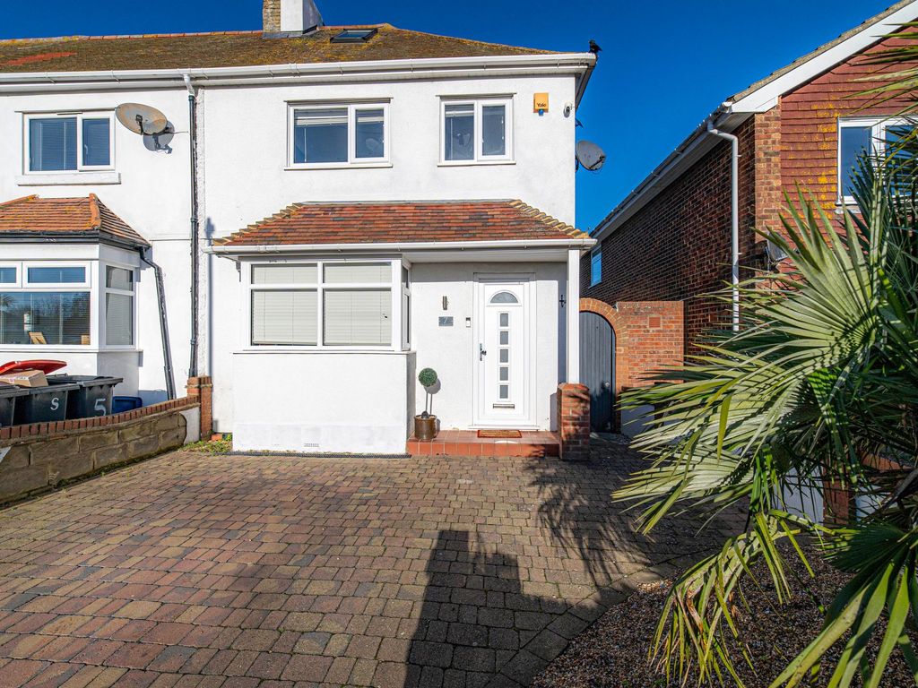 2 bed end terrace house for sale in Highgate Road, Whitstable CT5, £