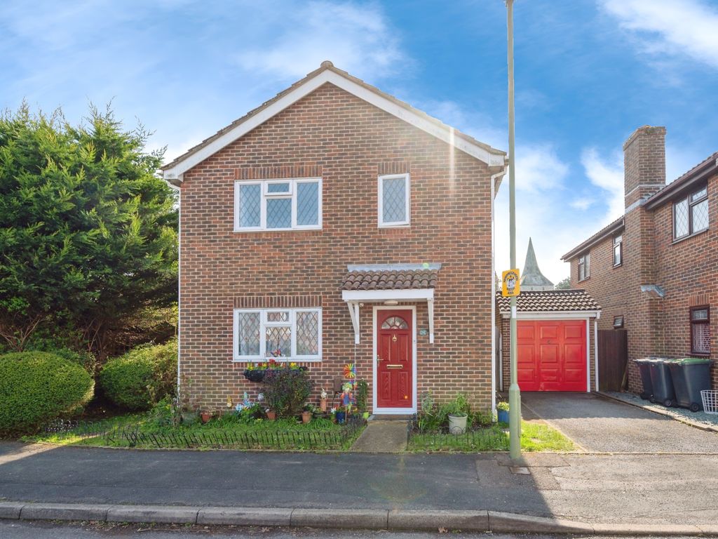 3 bed detached house for sale in Katrina Gardens, Hayling Island