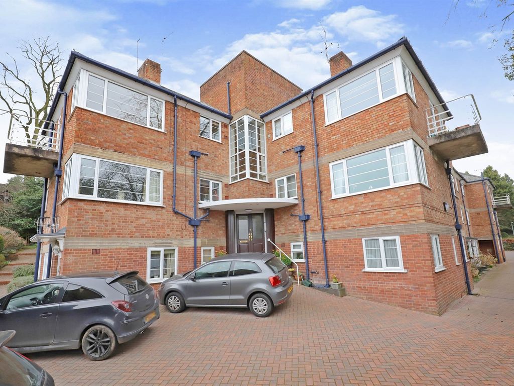 2 bed flat for sale in Comberton Road, Kidderminster DY10 Zoopla