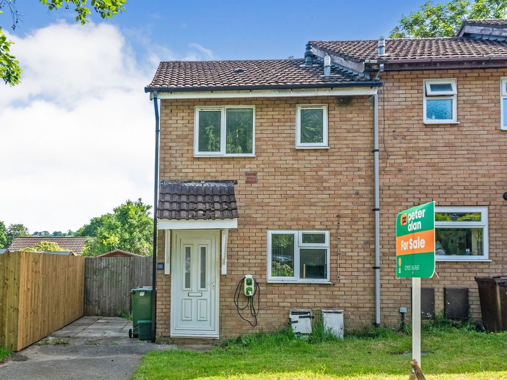 2 bed end terrace house for sale in DanYDarren, Llanbradach
