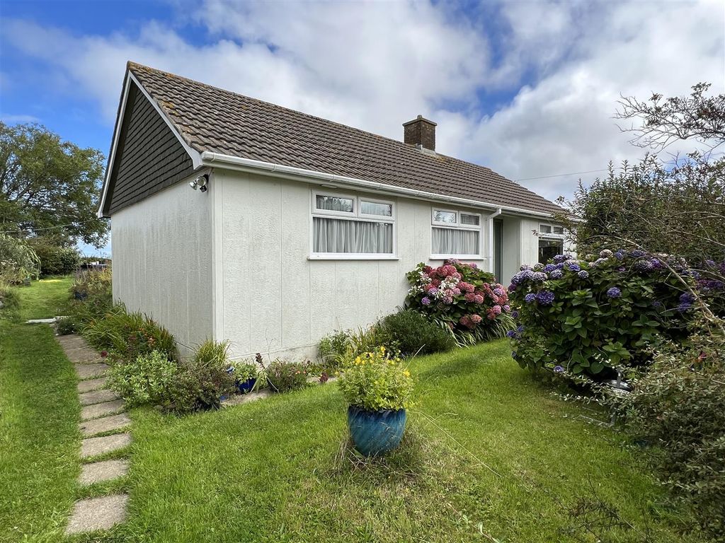 3 bed detached bungalow for sale in Abercastle Road, Trefin