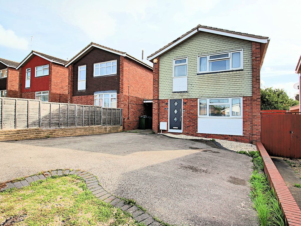 4 bed detached house for sale in Claybrook Avenue, Braunstone Town LE3