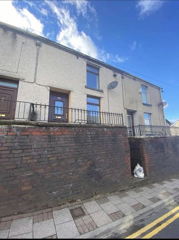 2 bed property to rent in Penygraig Road, Tonypandy, Rhondda Cynon Taff