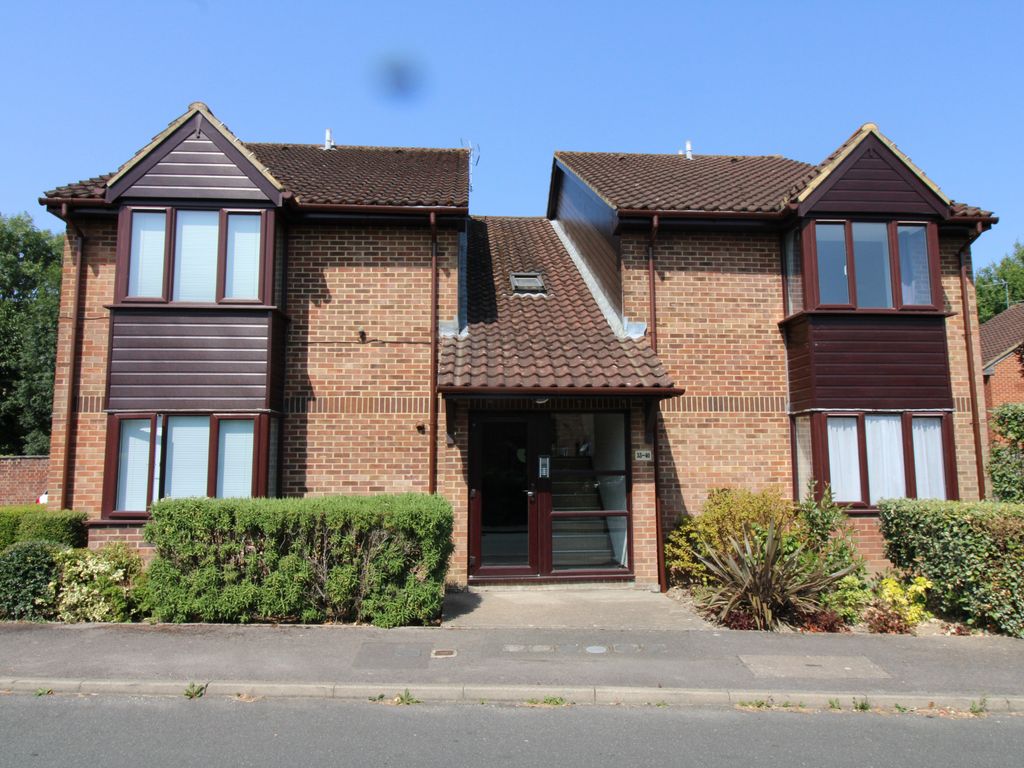 Studio for sale in Newbridge Close, Broadbridge Heath, Horsham RH12