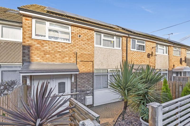 3 bed terraced house for sale in Manor Farm Green, Middleton, Leeds