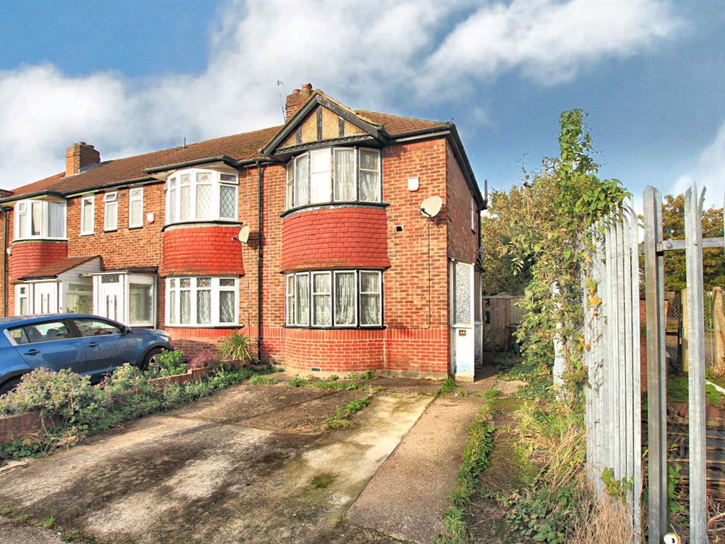 2 bed end terrace house for sale in Carfax Road, Hayes UB3, £400,000 Zoopla