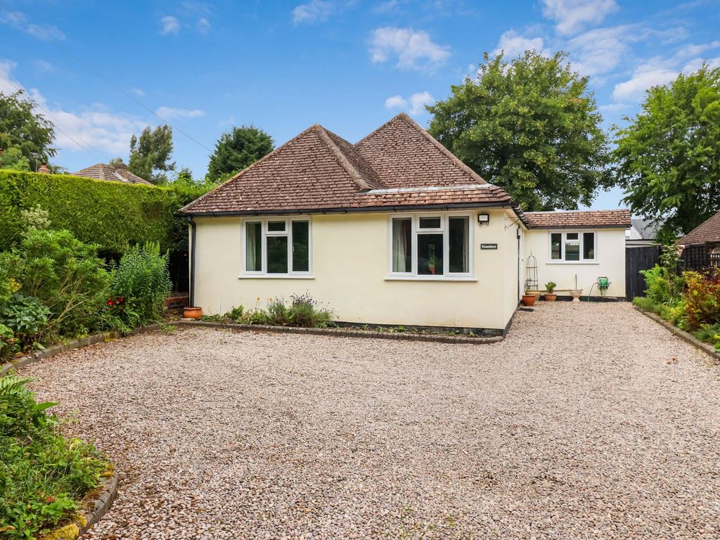 3 bed bungalow for sale in Hampden Road, Chalfont St. Peter, Gerrards