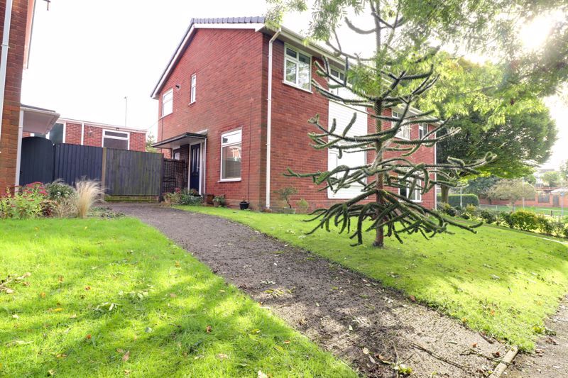 3 bed semidetached house for sale in Briarsleigh, Wildwood, Stafford