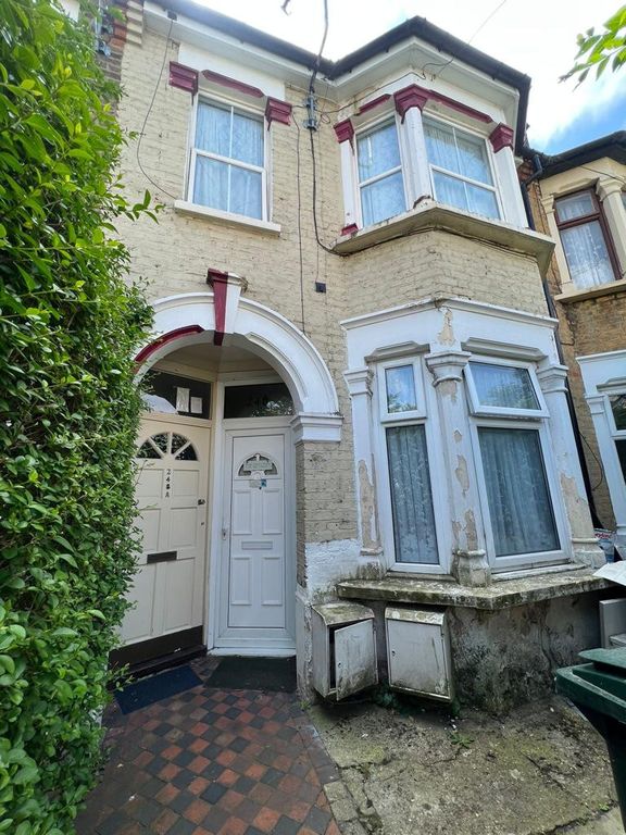 2 bed flat for sale in Halley Road, London E12 Zoopla