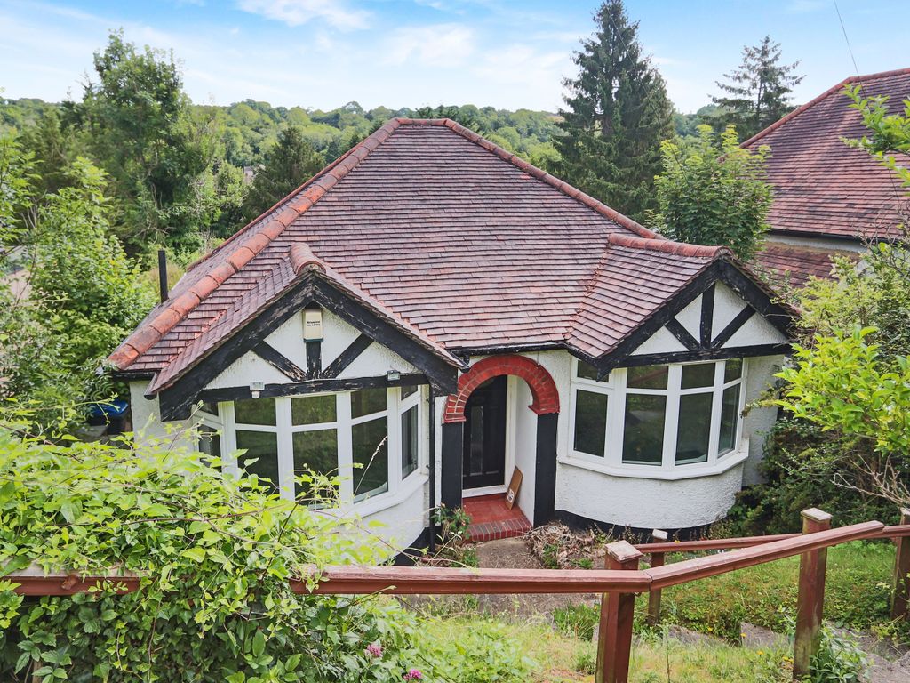 2 bed detached bungalow for sale in Valley Road, Kenley CR8 Zoopla