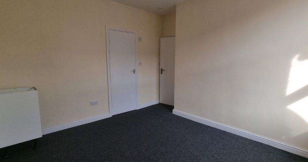 1 bed flat to rent in Lees Road, Oldham OL4 Zoopla