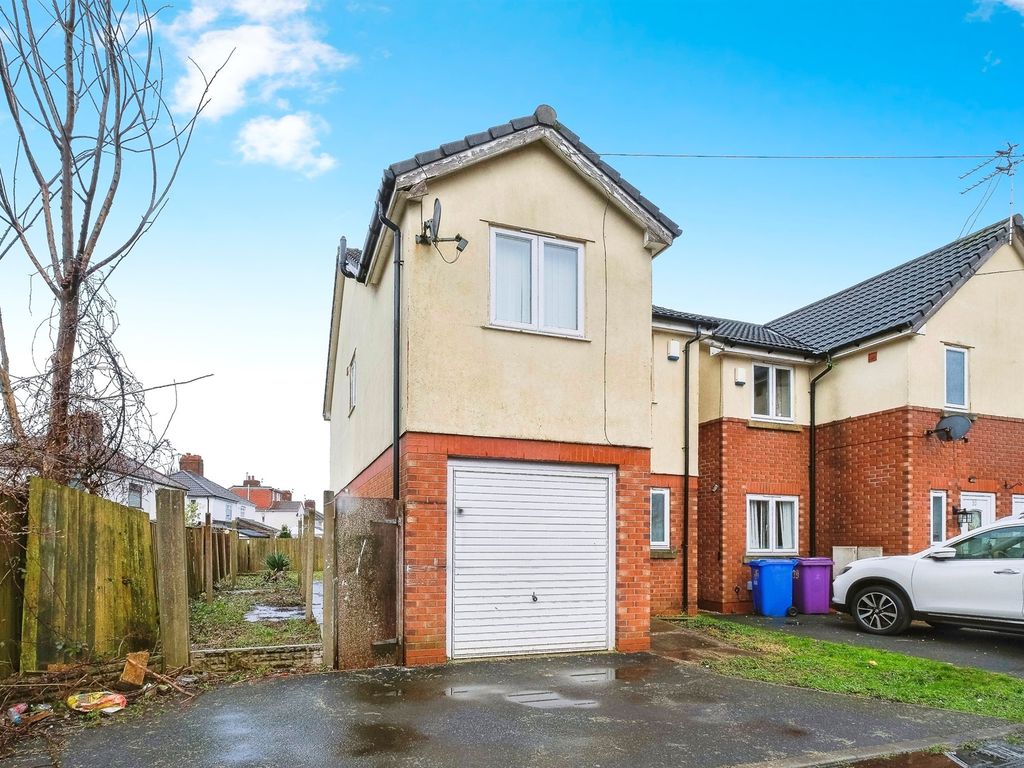 3 bed detached house for sale in Carr Close, West Derby, Liverpool L11
