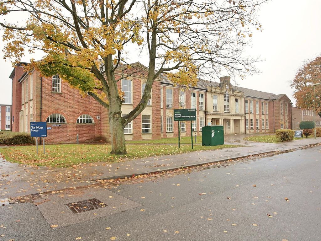 2 bed flat for sale in Clearway House Industrial Estate, Overthorpe