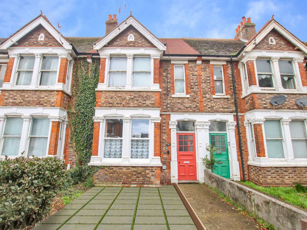 Studio for sale in Shakespeare Road, Worthing BN11, £140,000 Zoopla