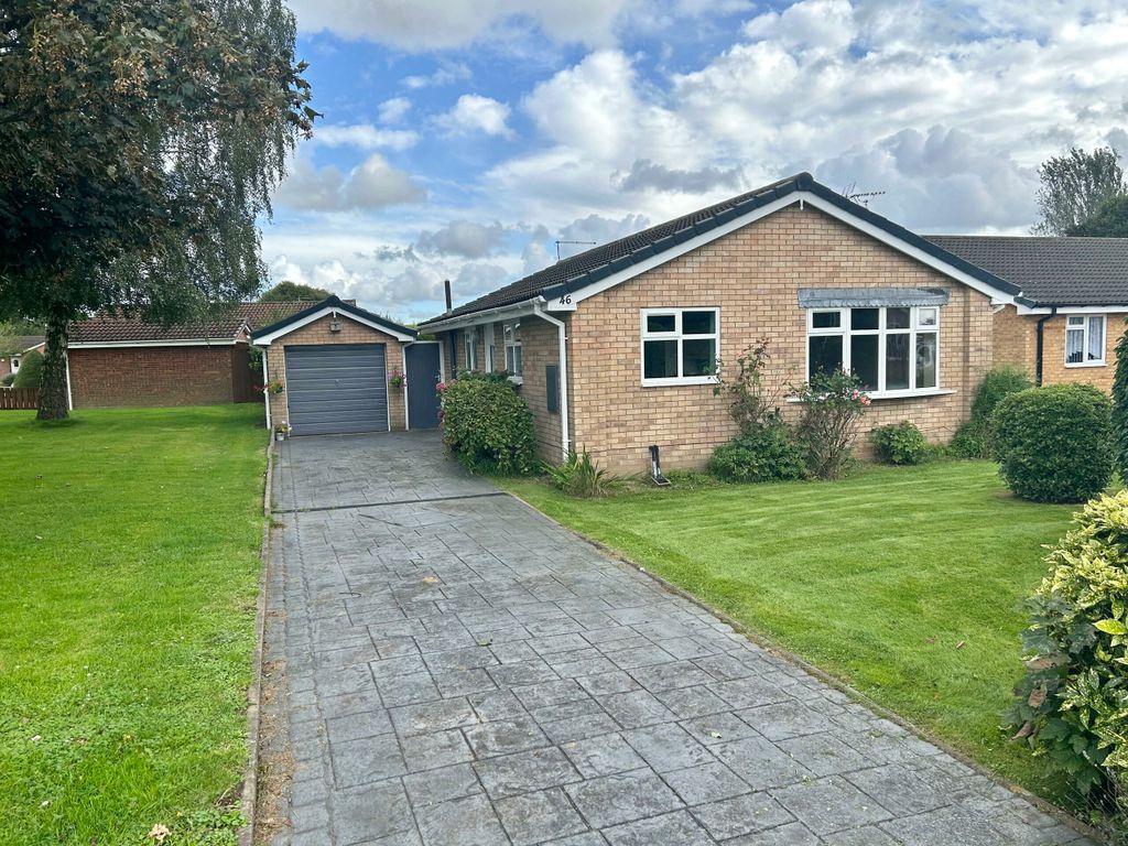 2 bed detached bungalow for sale in Trentham Road, Wem, Shrewsbury