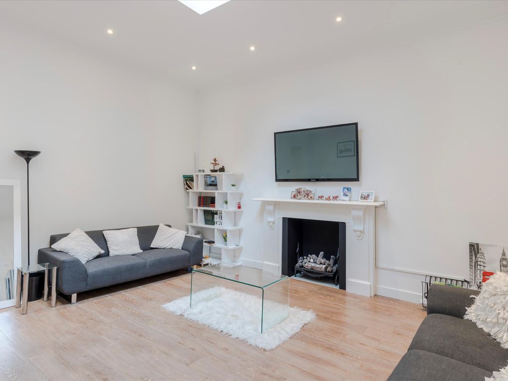 Queens Gardens Hyde Park London W2