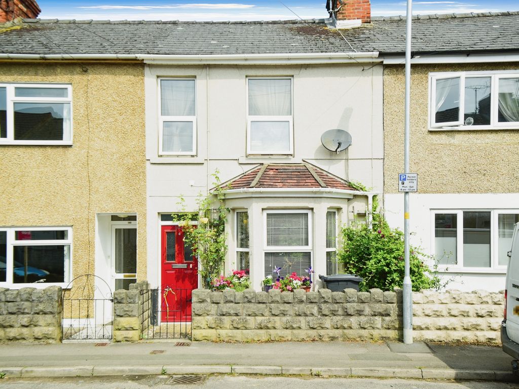 3 bed terraced house for sale in William Street, Swindon, Wiltshire SN1