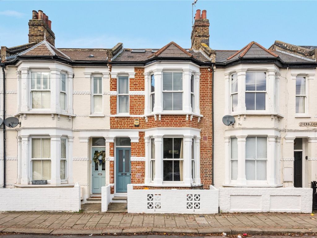 4 bed detached house for sale in Eversleigh Road, London SW11, £950,000