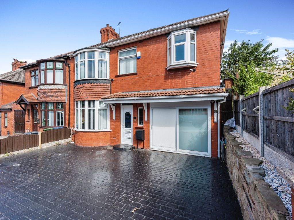 5 bed semidetached house for sale in Boyds Walk, Dukinfield SK16 Zoopla