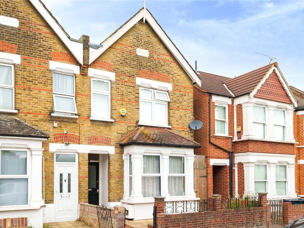 2 bed flat for sale in Pulteney Road, London E18 Zoopla
