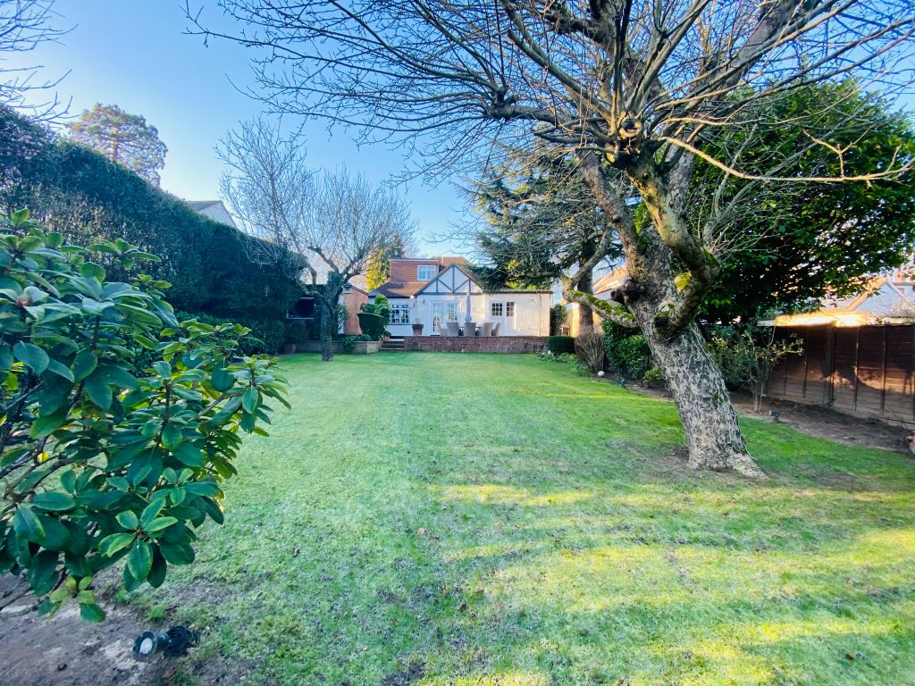 5 bed bungalow for sale in Farm Lane, Addlestone KT15, £695,000 Zoopla