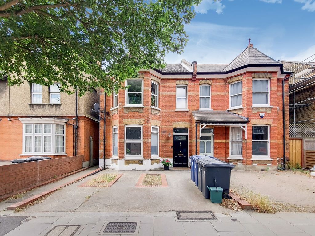 St James Avenue, West Ealing, London W13  