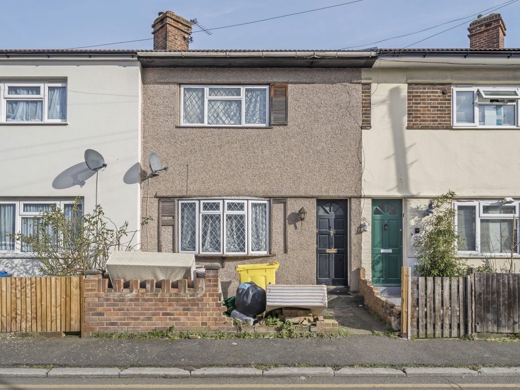 3 bed terraced house for sale in Pear Tree Close, Mitcham CR4 Zoopla