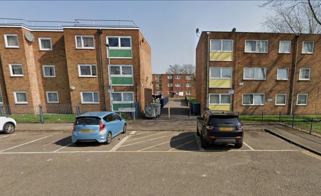 5 bed flat for sale in Cowbridge Lane, Barking IG11, £325,000 Zoopla