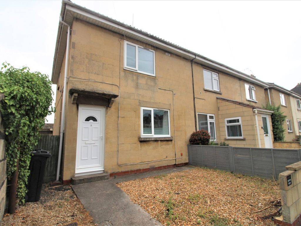 3 bed end terrace house to rent in Shophouse Road, Twerton, Bath BA2, £