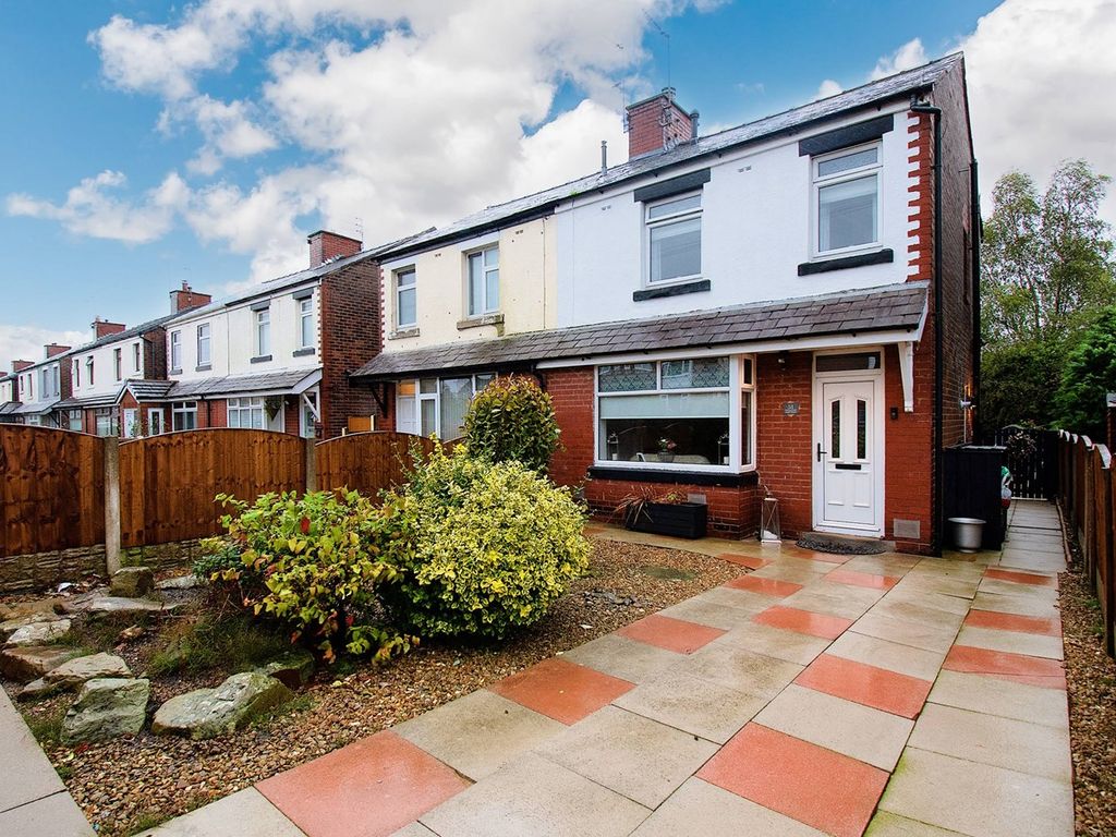2 bed semidetached house for sale in Rainford Road, Billinge, Wigan
