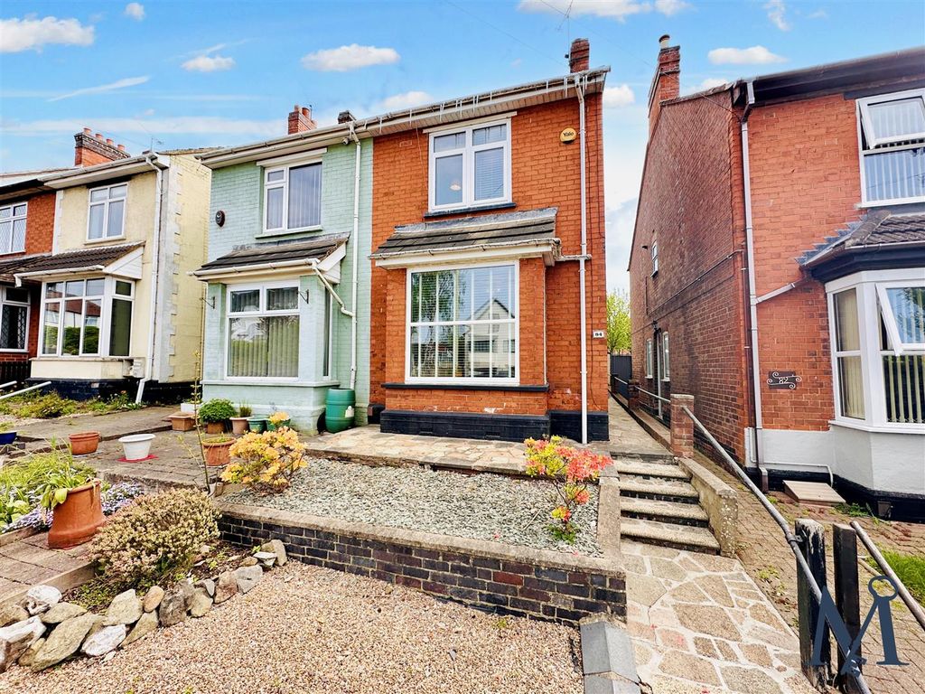 4 bed semidetached house for sale in Station Road, Hugglescote