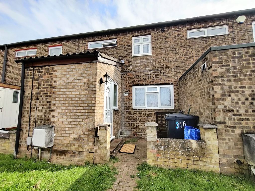 3 bed terraced house for sale in Ripon Road, Stevenage SG1 Zoopla