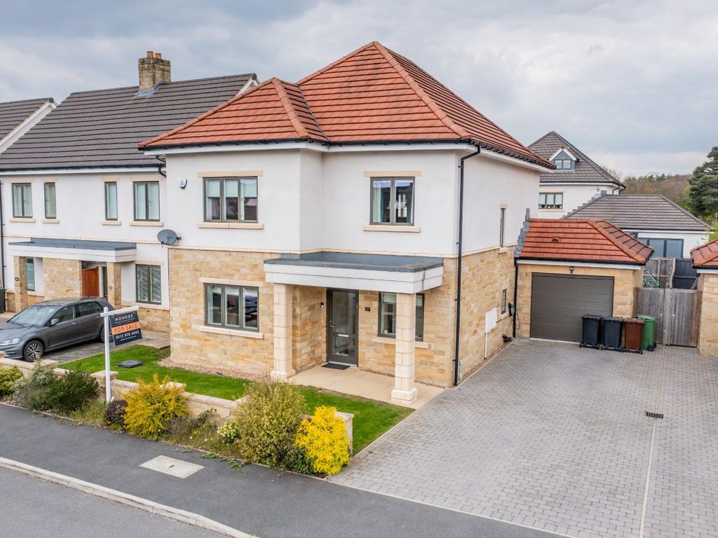 4 bed detached house for sale in Allerton Grove, Moortown, Leeds LS17