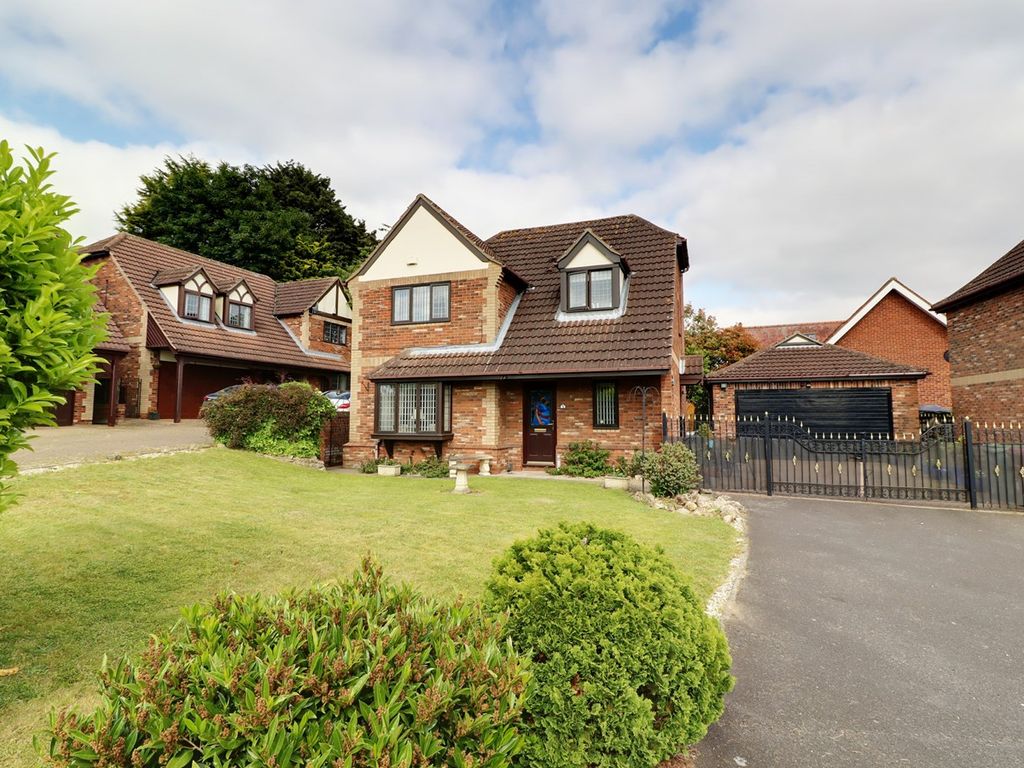 3 bed detached house for sale in Binks Court, Brethergate, Westwoodside